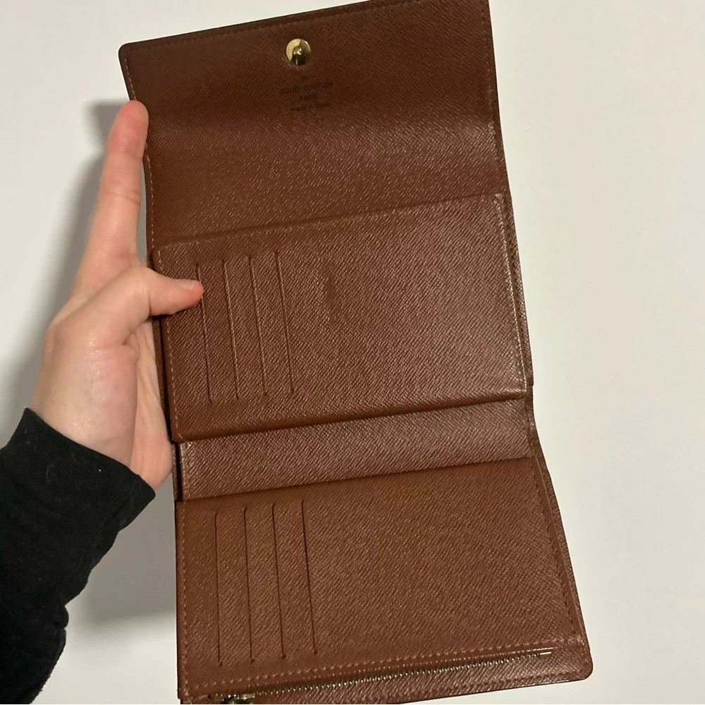 SOLD Louis Vuitton Alexandra Trifold Wallet - Picture 7 of 14